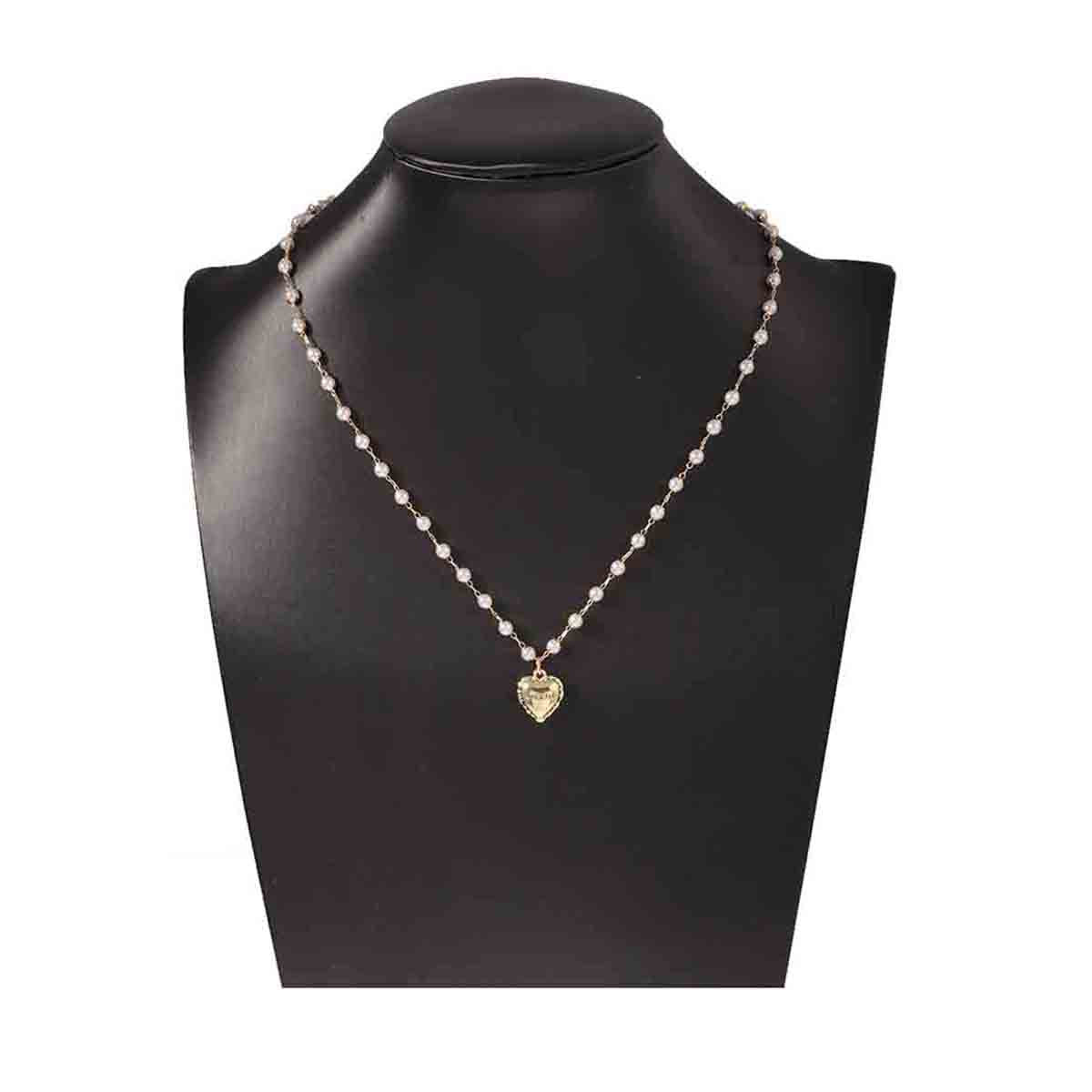 Klasyczny Perłowy Naszyjnik z ponadczasowym urokiem