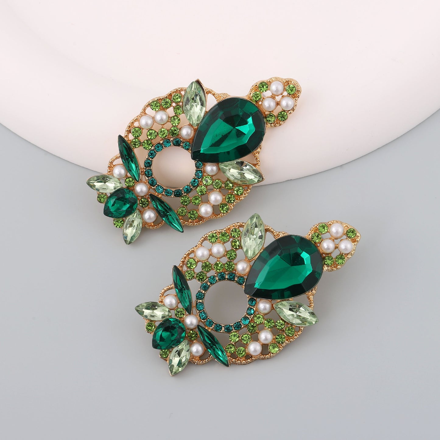 Elegancki Perłowy Kolczyk na każdą okazję