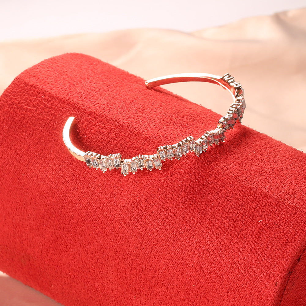 Romantyczny Złoty Bransoletka na wyjątkowe chwile