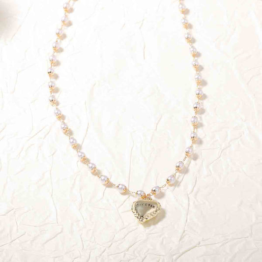 Klasyczny Perłowy Naszyjnik z ponadczasowym urokiem