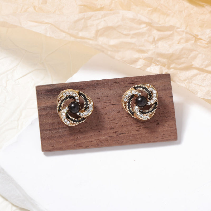 Piękny Perłowy Kolczyk w unikalnym stylu