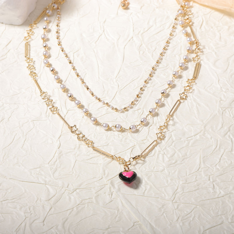 Klasyczny Perłowy Naszyjnik z ponadczasowym urokiem