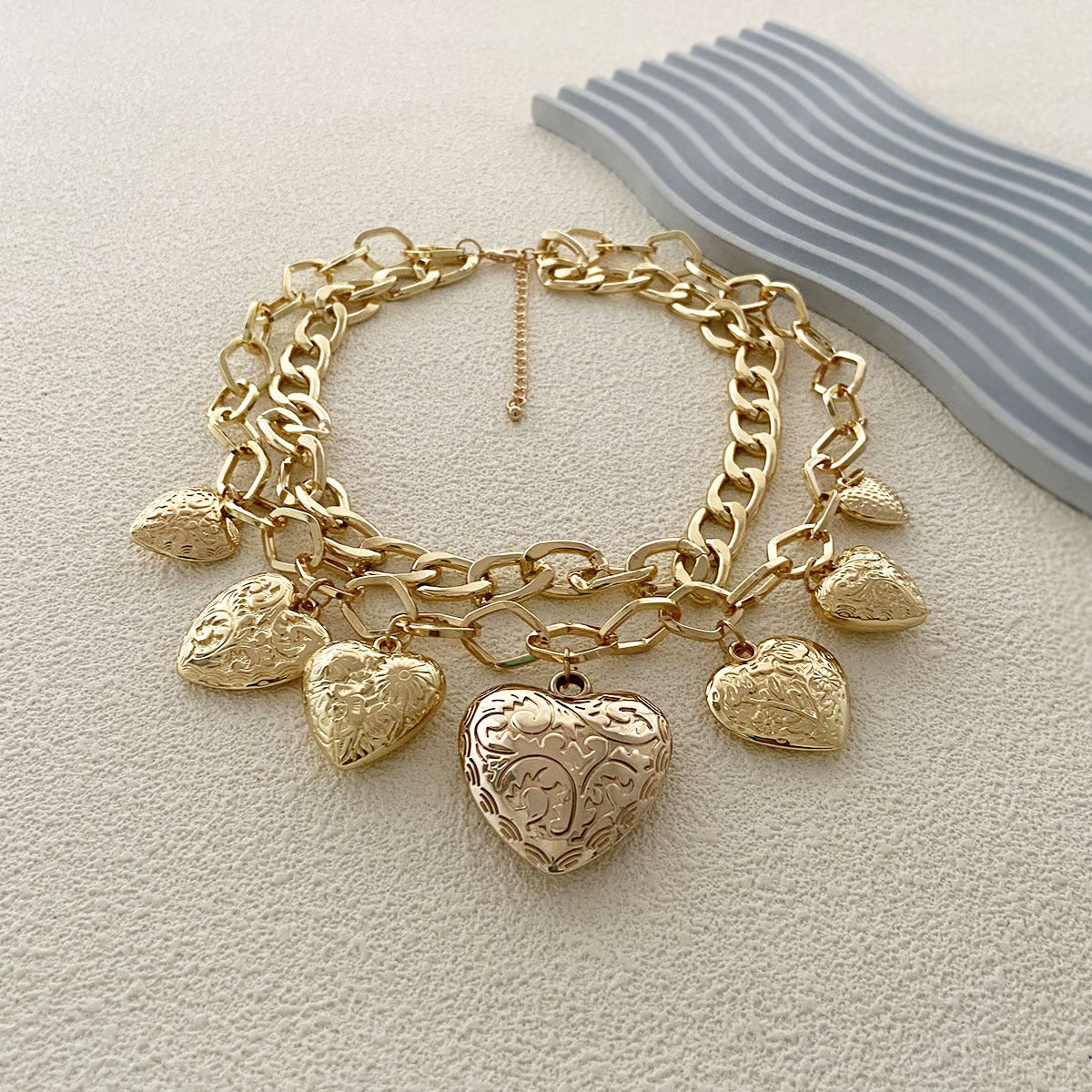 Klasyczny Naszyjnik z ponadczasowym urokiem