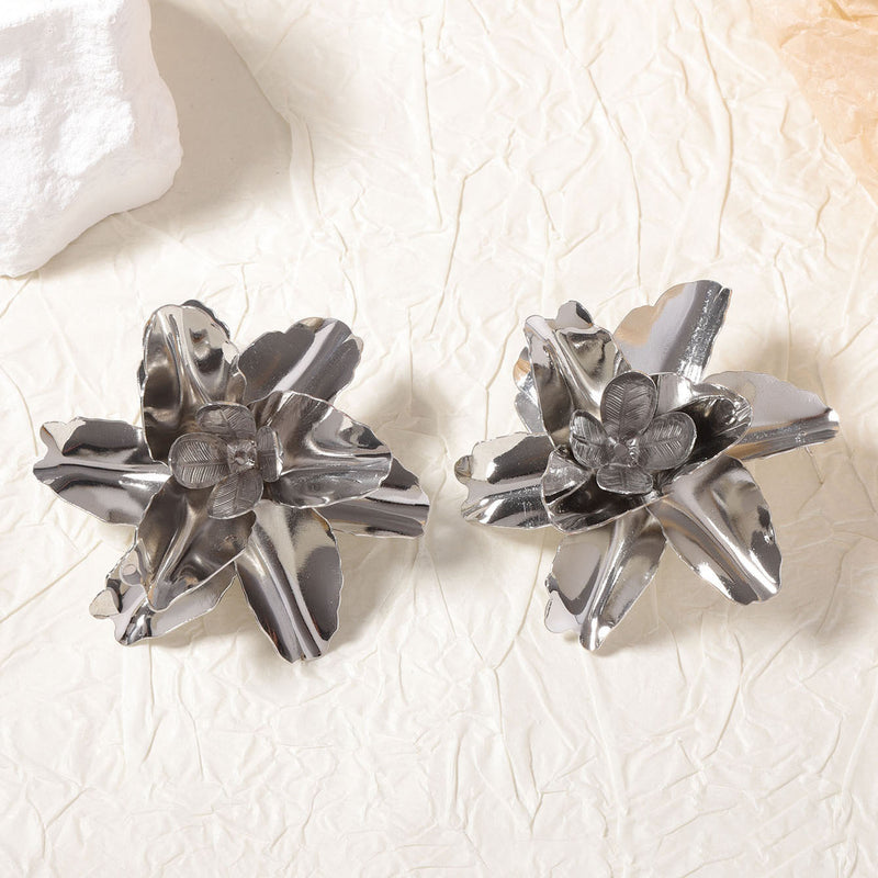 Oszałamiający Kolczyk na co dzień