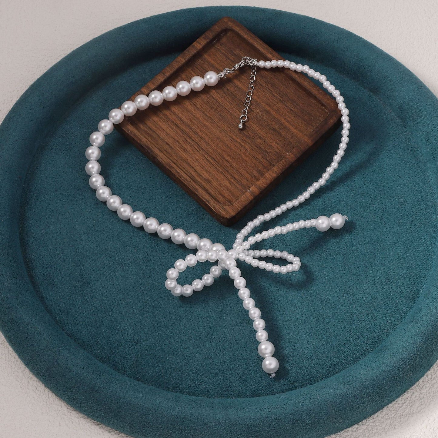 Elegancki Perłowy Naszyjnik na każdą okazję
