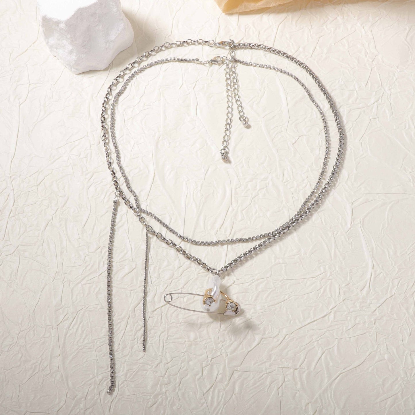 Piękny Perłowy Naszyjnik w unikalnym stylu